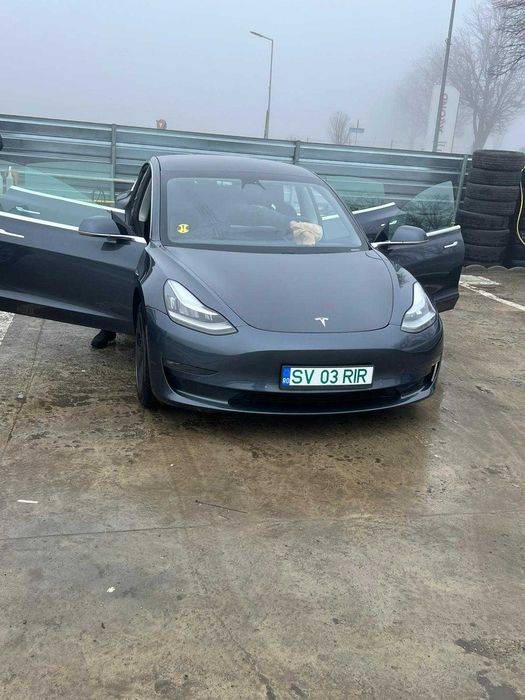 TESLA 3 2019 20500 e cu tva