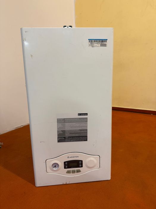 Centrala termica Ariston Egis Plus 24 FF