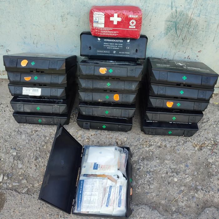 аптечки.сетки.аварийки на BMW Е34