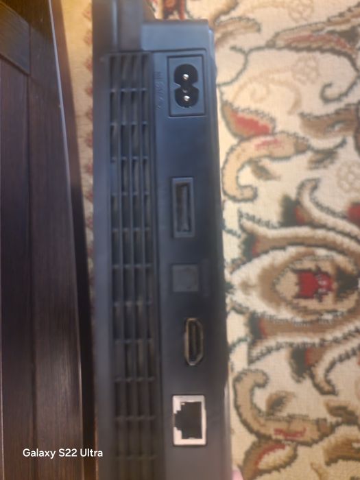 Продаю Ps3 Slim 74gb не прошитая