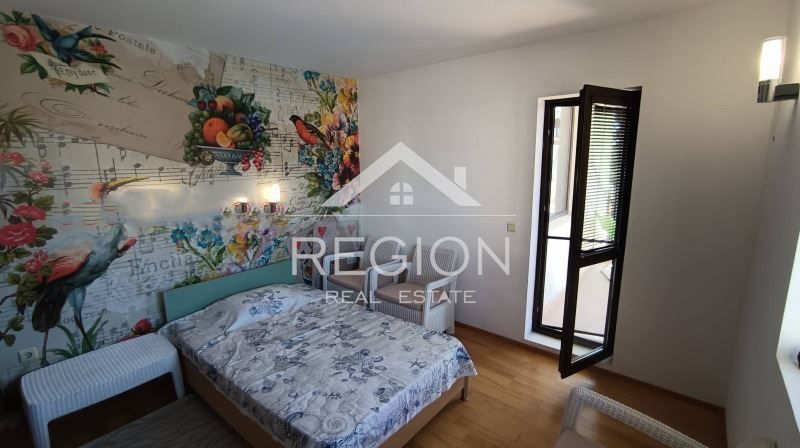 Дава се под наем Тристаен апартамент в Варна, м-т Траката - 104 кв.м за 700 € - Снимка #3