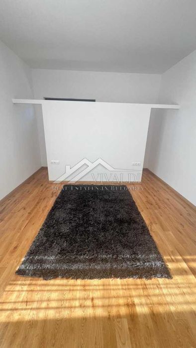 Продава се Четиристаен апартамент в Варна, Бриз - 140 кв.м за 1348 €/кв.м - Снимка #9