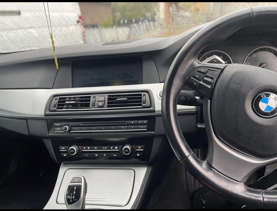 Volan m cu padele comenzi navigatie nbt grila panou clima bmw f10 f11