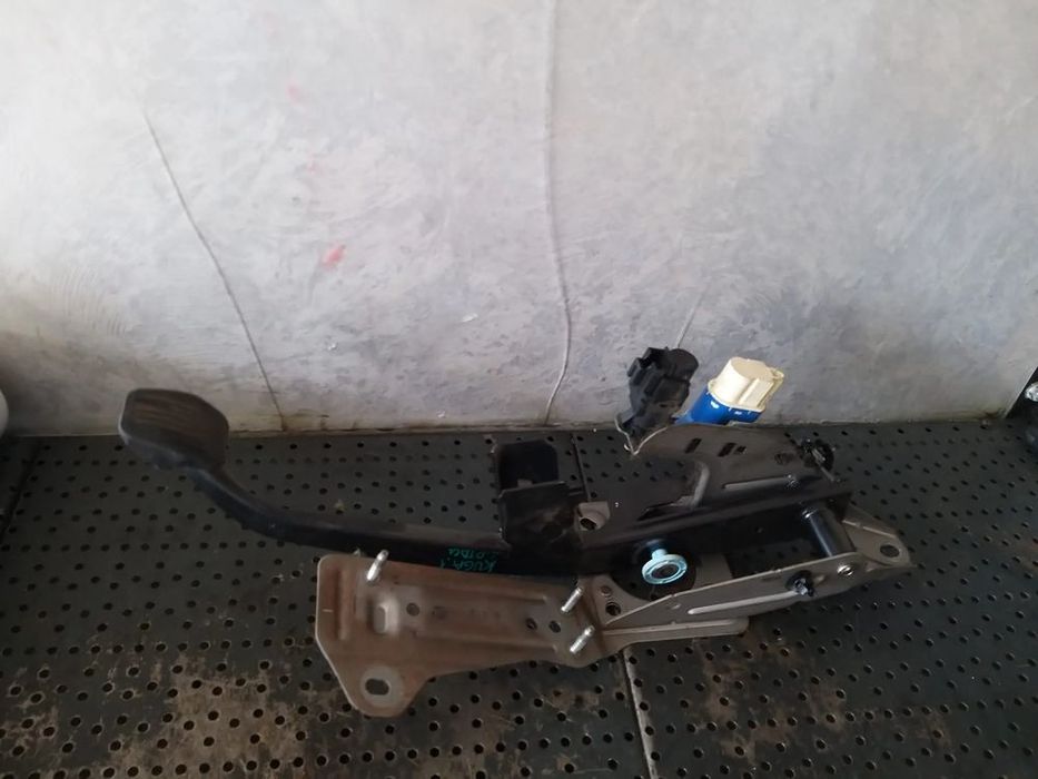 Pedala frana 2.0 tdci ford kuga 1 3m512467ar