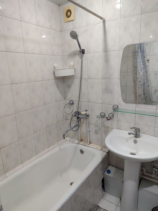 Сдам 3/4/4 Метро Новза