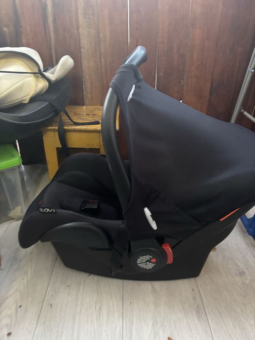 Автрокресло люлька