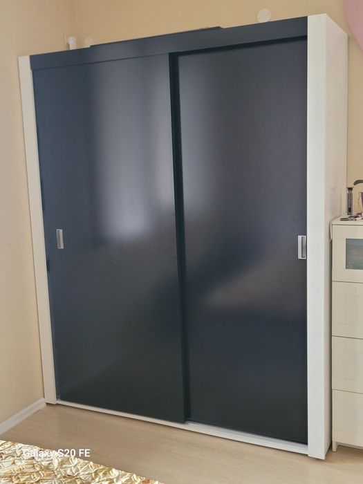 Гардероб двукрилен