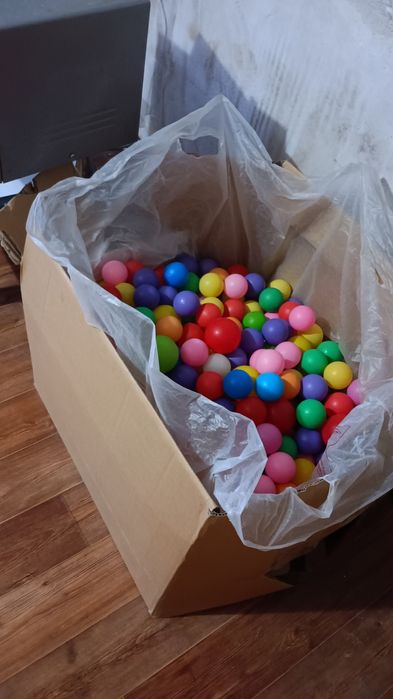 Продам шарики пластмасовые