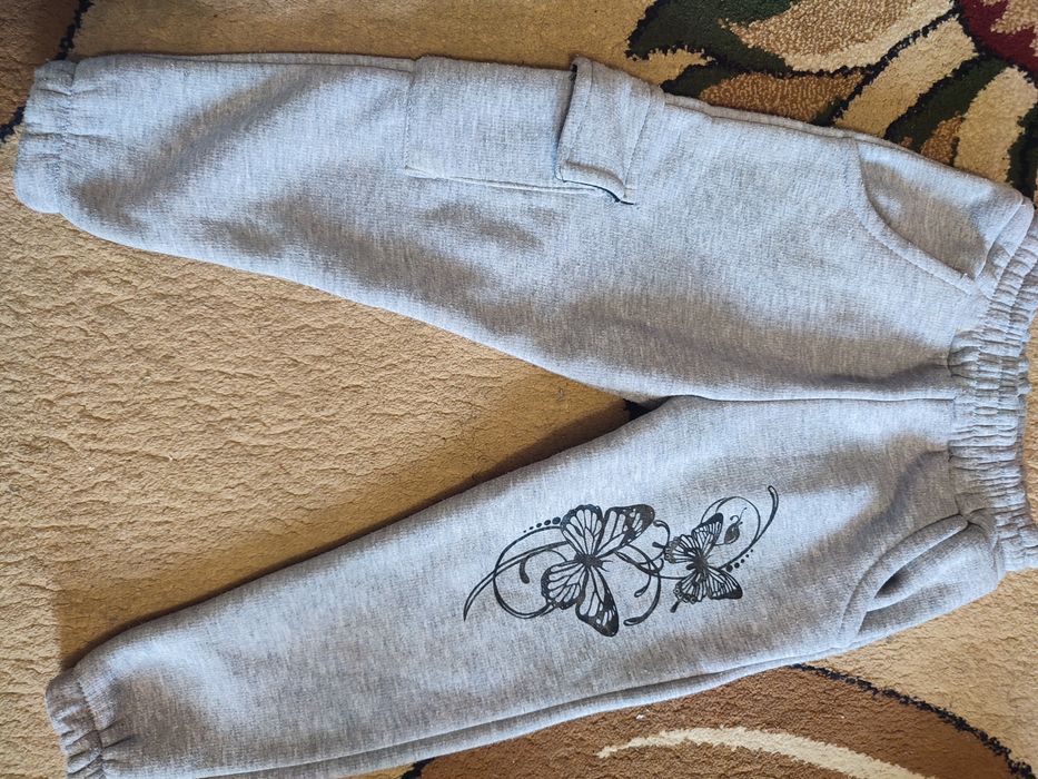 Детская одежда для девочки.