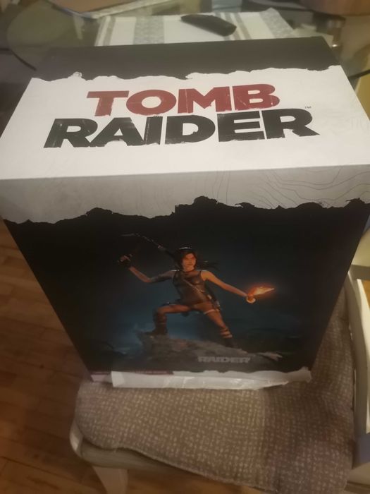 Tomb raider survival Dark Horse figure
