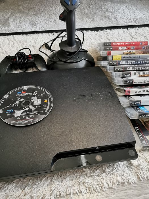 Sony Playstation 3 +17 игри +5 контролера