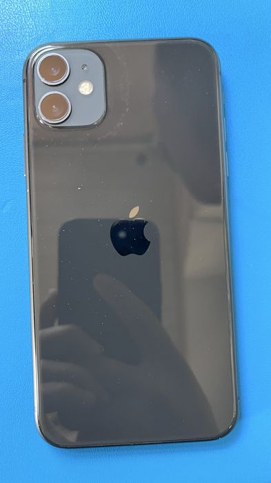 Iphone 11 б/у отличном сост