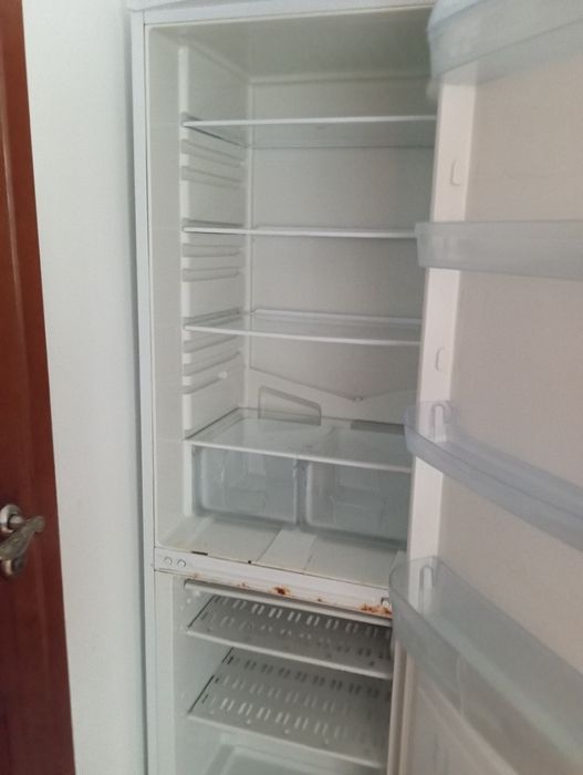 Холодильник в рабочем состоянии
