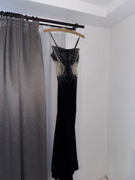 Rochie bogas cu pietre