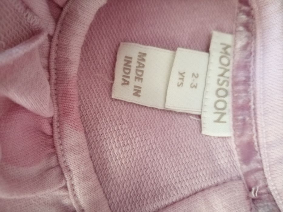 Дрехи за момиченце, роклички, ветровка, пантофки