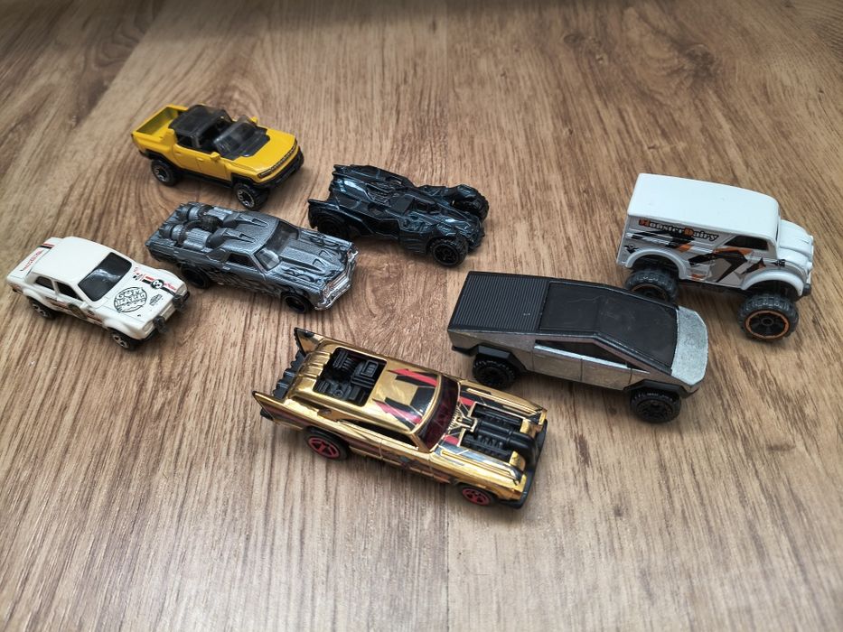 Hot Wheels - pachet 7 mașini