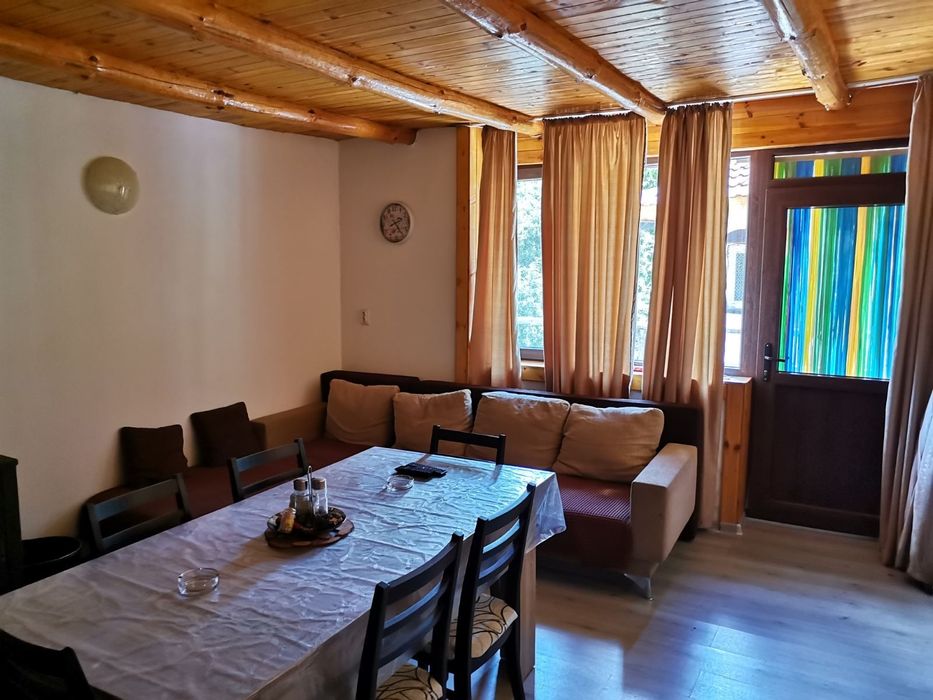 Продавам  три къщи в Сини връх - Чотрова  махала