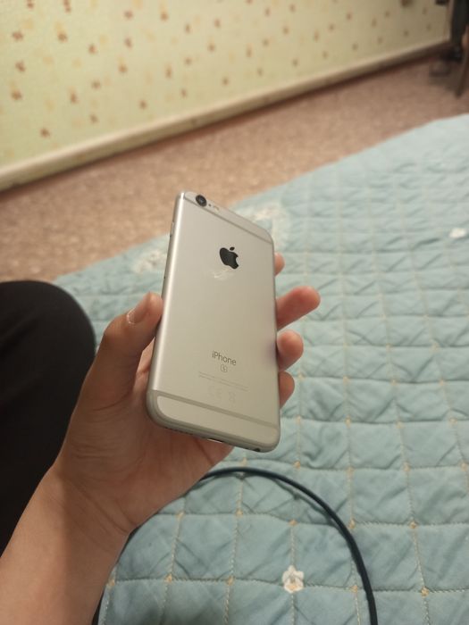 Продам айфон 6с отличное состояние