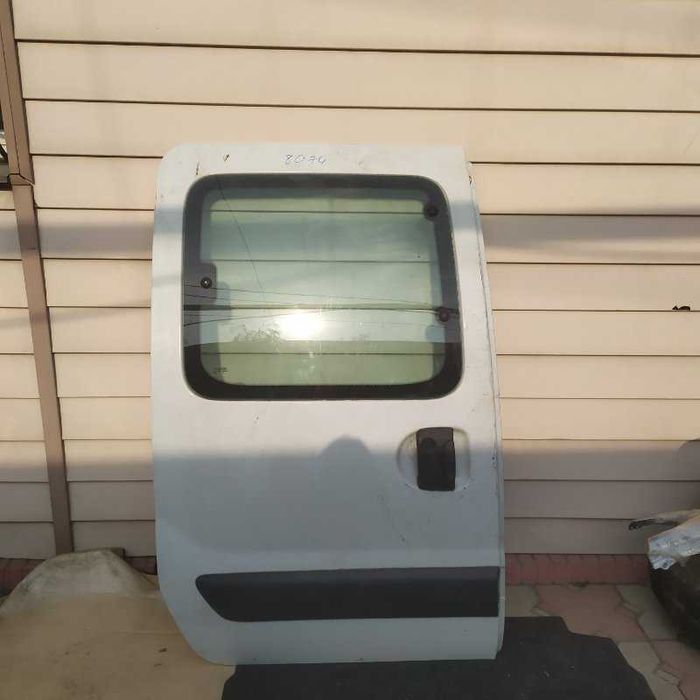 Дверь Renault Kangoo