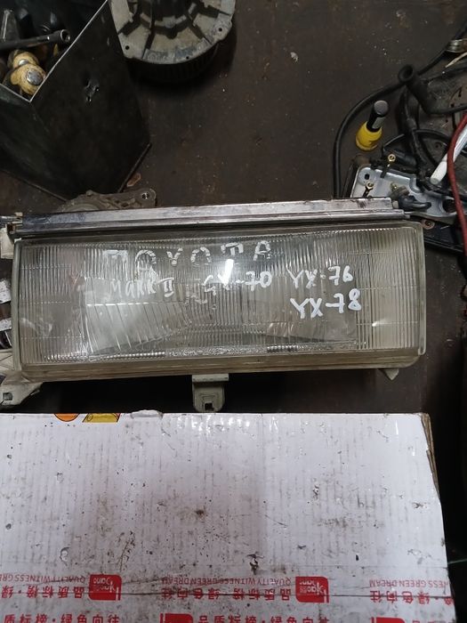 Фара Тоета Марк2 кузов 70-78