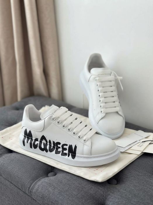Adidasi Alexander Mcqueen Alb Graffiti
