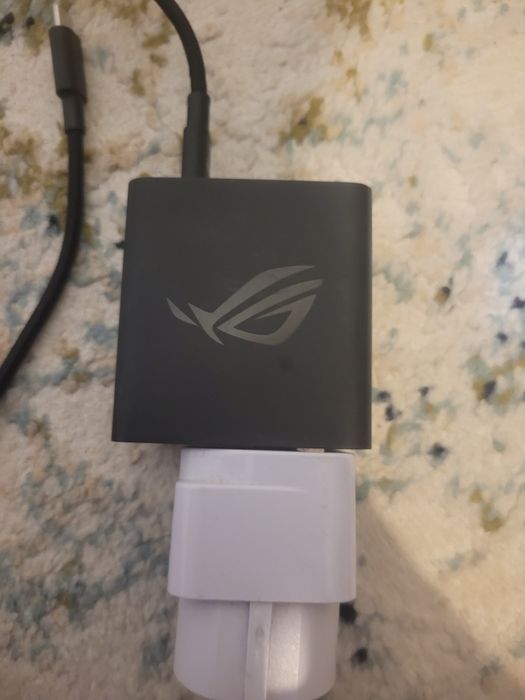 Продам зарядку от Rog phone 8 pro