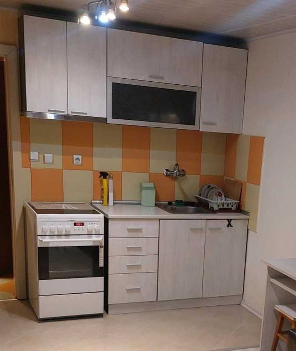 Подарявам кухненско обзавеждане