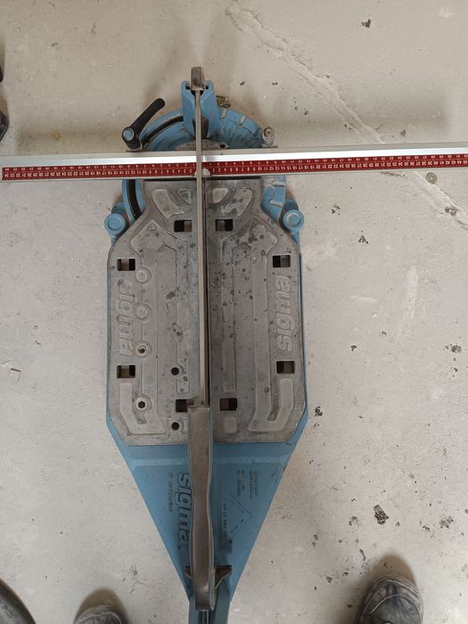 Mașina de tāiat gresie sigma