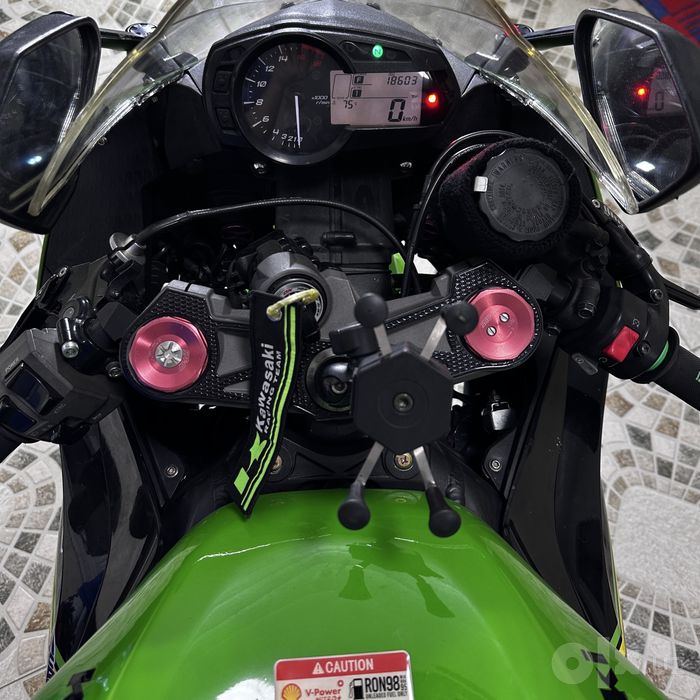 Kawasaki zx6r спортивный мотоцикл