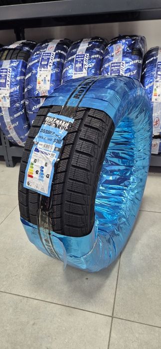 Автомобильные шины зимние "Rotalla 235/55R17"