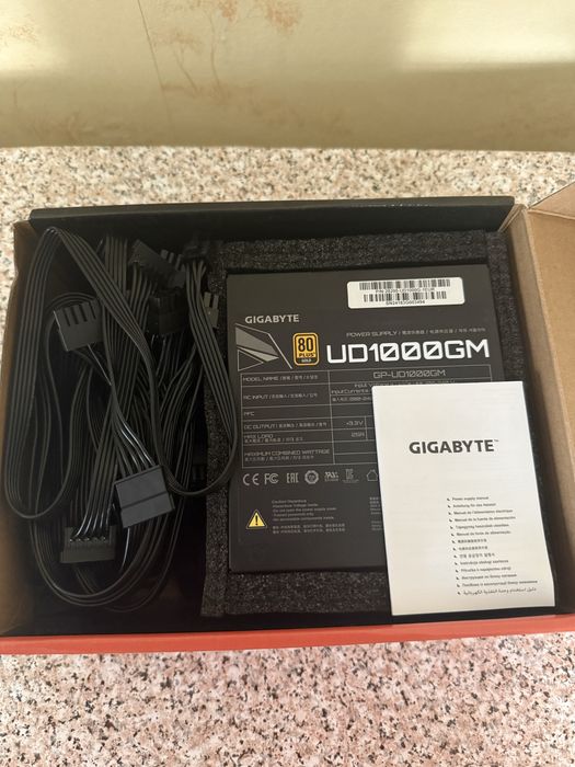 Sursa PC Gigabyte GP-UD1000GM PG5 V2,Full Modulara, 1000w, 80 Plus Gold, ATX, Negru