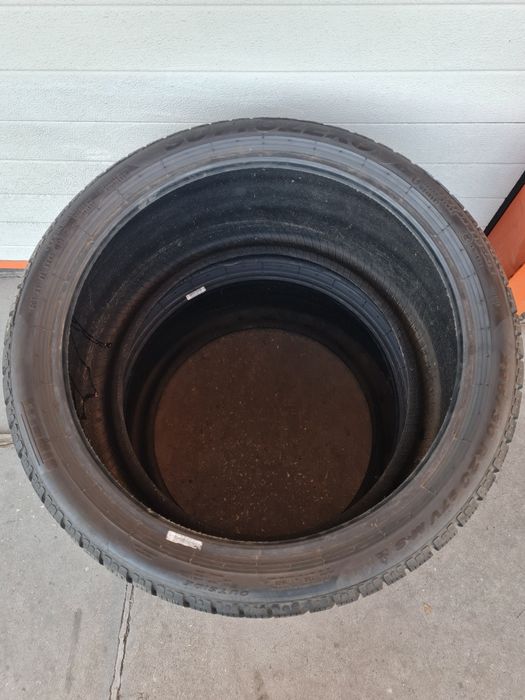 Зимни гуми 2 броя PIRELI SottoZero 295 30 R20 дот 4017