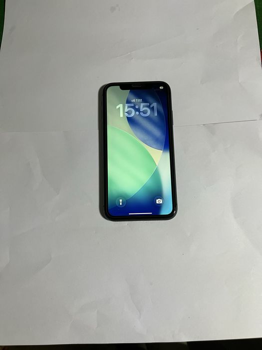 Iphone 11 чисто нов