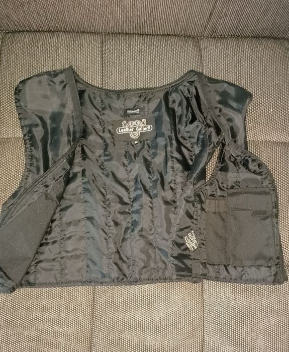 куртку в хорошем состоянии