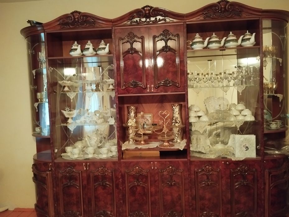 Стенка в гостиную