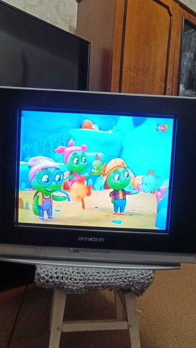 Продам телевизор