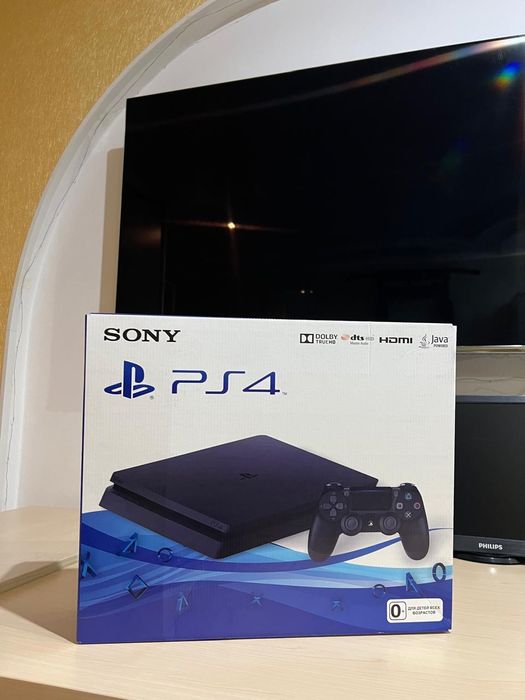 Продам playstation 4 новый