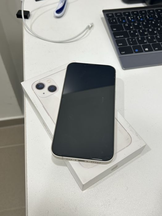 Продам iphone 13