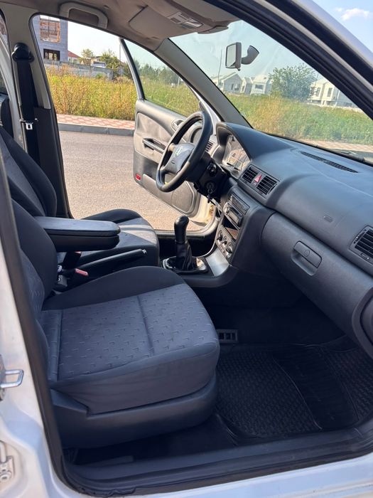 Vând Octavia  7500 lei FIX !!!