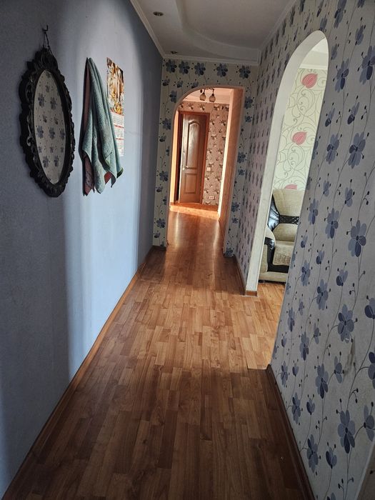 Срочно 4 бөлмелі пәтер сатылады