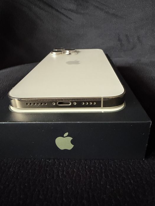 Продавам iPhone 13 Pro Max 256 GB