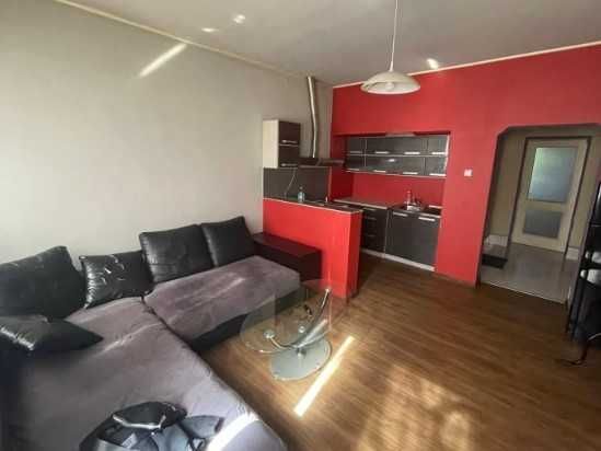 Дава се под наем Едностаен апартамент в Пловдив, Кършияка - 45 кв.м за 219.3 € - Снимка #1