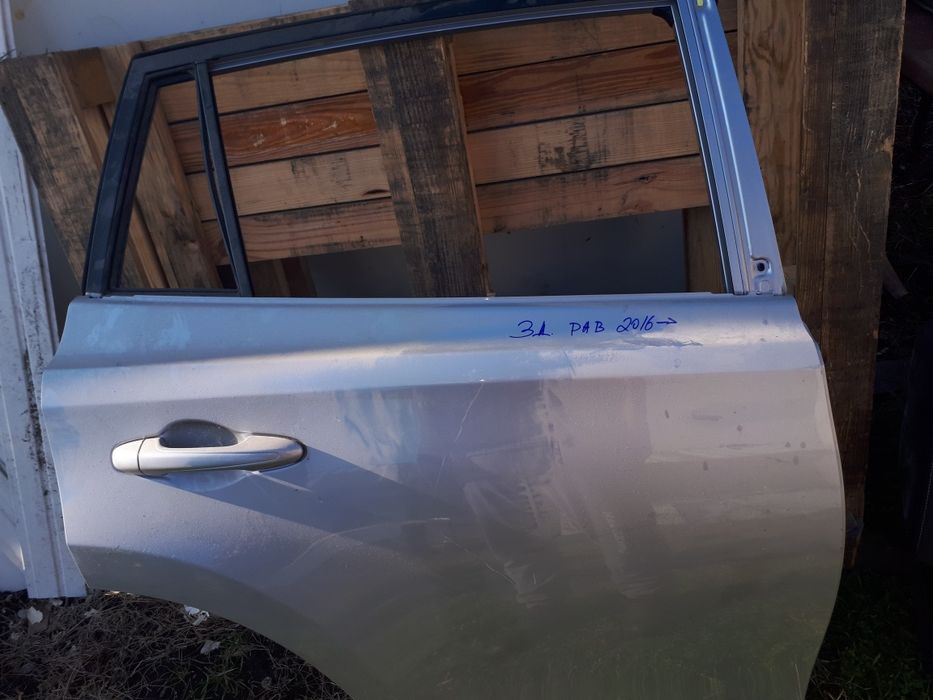 ,вратаCHR  зад дясна,спойлер,400лв,Лексус 4 врати,Огледала