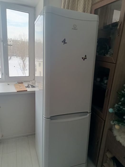 Холодильник индезит