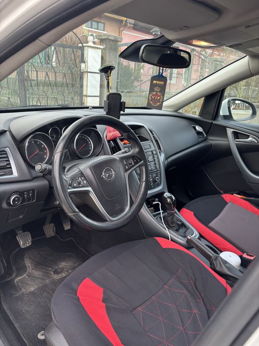 Opel Astra J 2012 1.4