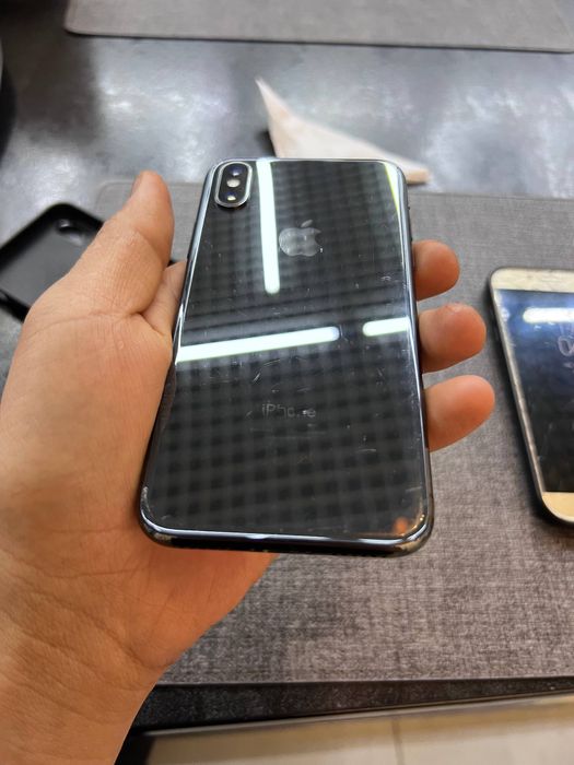 Iphone X 64/100