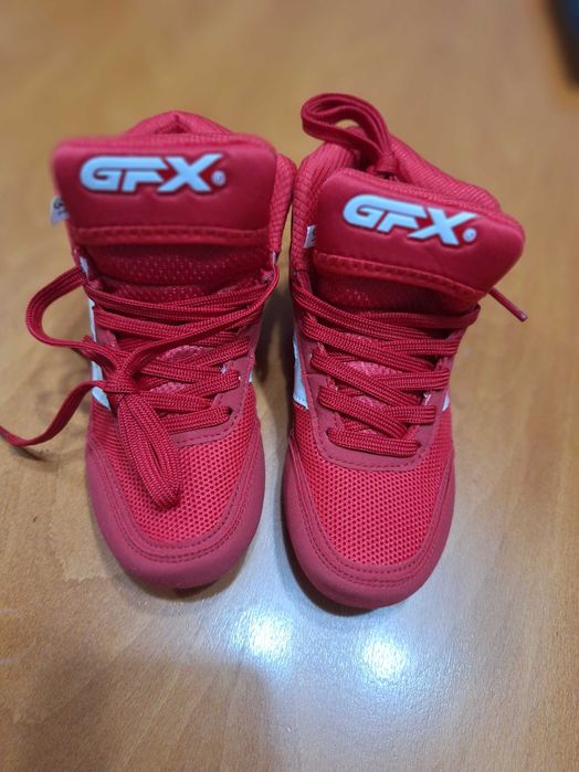 Обувки за бокс номер 31