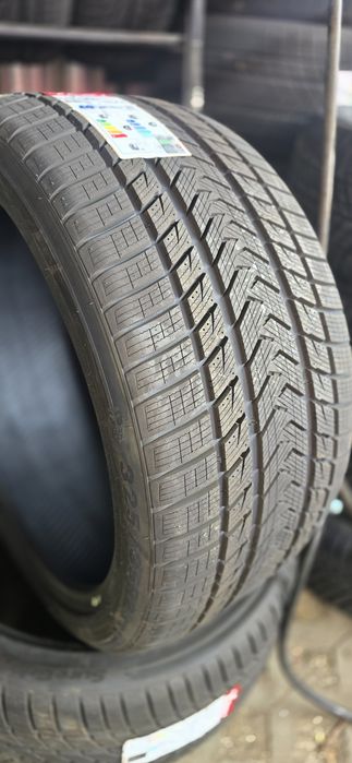 285 40 22 и 325 35 22 зимни гуми спорт пакет Gripmax SureGrip Pro