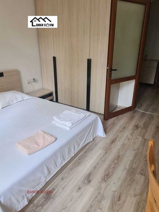 Продава се Хотел в Варна, Център - 300 кв.м за 2164 €/кв.м - Снимка #11