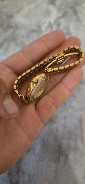 Ceas Versace proveniență Franta